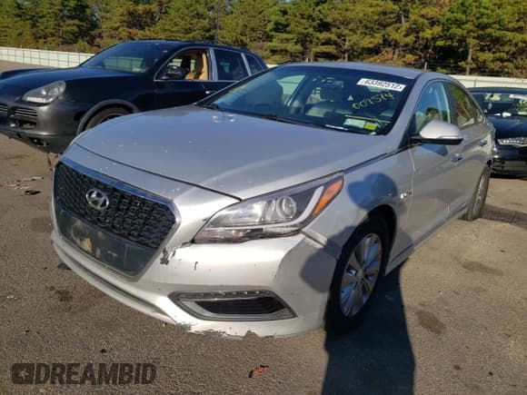 ✅ 2016 Hyundai Sonata SE • VIN: KMHE24L1XGA009574 • Lot: 63392512. Listed on Copart with 213,244 mi. Free auction sales archive from the USA and detailed vehicle history report at DreamBid. Image 2.
