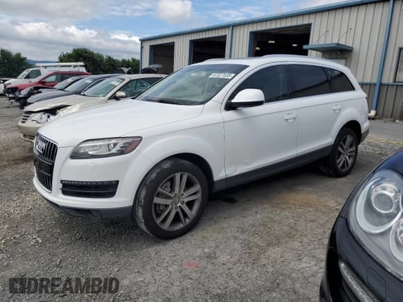 ✅ 2012 Audi Q7 Premium Plus • VIN: WA1LGBFE6CD001880 • Lot: 67327535. Listed on Copart with 239,269 mi. Free auction sales archive from the USA and detailed vehicle history report at DreamBid. Image 1.