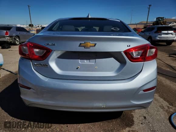 ✅ 2017 Chevrolet Cruze LT • VIN: 1G1BE5SM0H7175884 • Lot: 81606565. Listed on Copart with 189,402 mi miles. Access the free auction sales archive from the USA and view a detailed vehicle history report at DreamBid. Image 6.