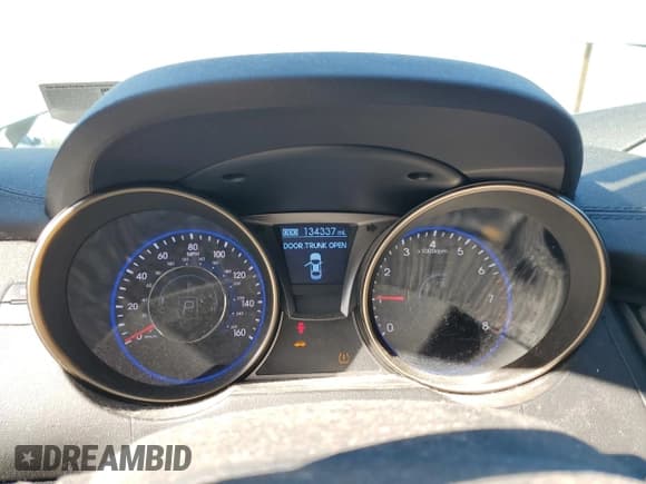 ✅ 2013 Hyundai Genesis Coupe R-Spec • VIN: KMHHT6KD6DU111241 • Lot: 48158665. Wystawiony na Copart z przebiegiem 134 334 mil. Bezpłatny archiwum sprzedaży aukcyjnych z USA i szczegółowy raport historii pojazdu na DreamBid. Zdjęcie 9.