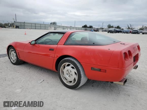 ✅ 1994 Chevrolet Corvette • VIN: 1G1YY22P8R5114158 • Лот: 89294465. Опубликован ранее на Copart с пробегом Не указан. Бесплатный доступ к архиву аукционных продаж из США и подробный отчёт об истории автомобиля на DreamBid. Изображение 2.