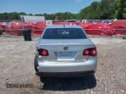 ✅ 2010 Volkswagen Jetta Limited Edition • VIN: 3VWRX7AJ1AM099362 • Lot: 42318046. Listed on IAAI with 264,425 mi. Free auction sales archive from the USA and detailed vehicle history report at DreamBid. Image 16.