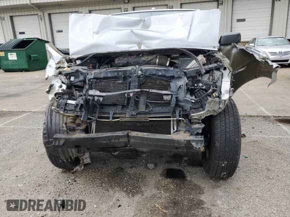 2015 Nissan Frontier SV z VIN 1N6AD0CW3FN763650, wystawiony jako Copart lot #83814625 z przebiegiem 124 628 mil mil oraz Szkoda całkowita • Salvage title. Historia ofert i sprzedaży dostępna na DreamBid. Obrazek 5.