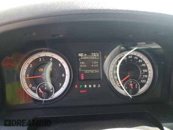 ✅ 2015 Ram 1500 Express • VIN: 1C6RR7KT8FS612674 • Lot: 55100185. Wystawiony na Copart z przebiegiem 163 756 mil. Bezpłatny archiwum sprzedaży aukcyjnych z USA i szczegółowy raport historii pojazdu na DreamBid. Zdjęcie 9.