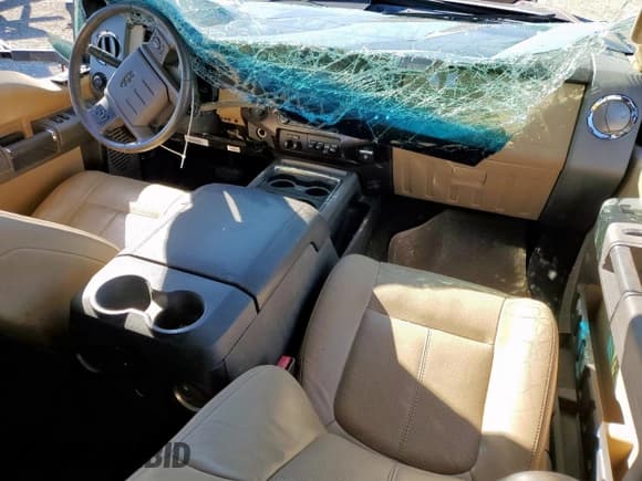 ✅ 2011 Ford F-250 Lariat • VIN: 1FT7W2BTXBEC51324 • Lot: 90506575. Listed on Copart with 204,809 mi. Free auction sales archive from the USA and detailed vehicle history report at DreamBid. Image 8.