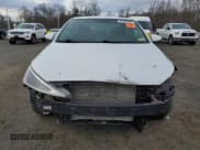 ✅ 2019 Hyundai Elantra SE • VIN: 5NPD74LF2KH433507 • Lot: 92826305. Listed on Copart with 111,627 mi. Free auction sales archive from the USA and detailed vehicle history report at DreamBid. Image 5.