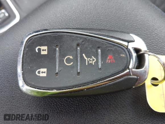 ✅ 2018 Chevrolet Equinox LT • VIN: 2GNAXSEV9J6197945 • Лот: 43359829. Опубликован ранее на IAAI с пробегом 78 888 миль. Бесплатный доступ к архиву аукционных продаж из США и подробный отчёт об истории автомобиля на DreamBid. Изображение 11.