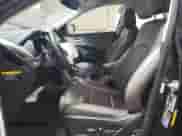 2017 Hyundai Santa Fe 2.0T z VIN 5XYZUDLA2HG435261, wystawiony jako Copart lot #68190485 z przebiegiem 125 513 mil mil oraz Szkoda całkowita • Salvage title. Historia ofert i sprzedaży dostępna na DreamBid. Obrazek 7.