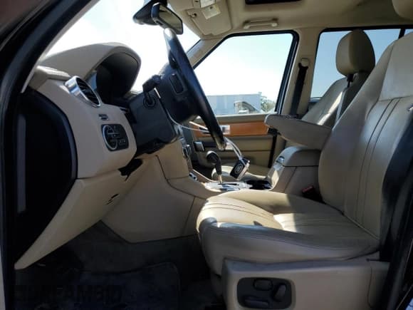 ✅ 2011 Land Rover LR4 HSE • VIN: SALAG2D40BA567937 • Лот: 48598925. Опубликован ранее на Copart с пробегом 199 449 миль. Бесплатный доступ к архиву аукционных продаж из США и подробный отчёт об истории автомобиля на DreamBid. Изображение 7.