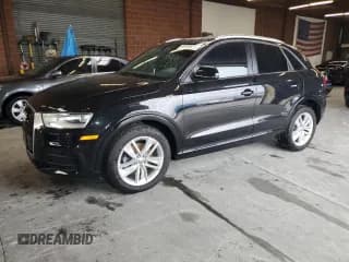 ✅ 2017 Audi Q3 Premium • VIN: WA1BCCFS4HR012583 • Lot: 93299055. Wystawiony na Copart z przebiegiem 137 932 mil. Bezpłatny archiwum sprzedaży aukcyjnych z USA i szczegółowy raport historii pojazdu na DreamBid. Zdjęcie 1.