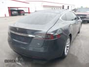 ✅ 2017 Tesla Model S 60 • VIN: 5YJSA1E17HF202747 • Lot: 43808471. Listed on IAAI with 86,966 mi. Free auction sales archive from the USA and detailed vehicle history report at DreamBid. Image 4.