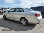 ✅ 2005 Volkswagen Jetta 2.5L • VIN: 3VWRF71K05M617737 • Lot: 82079405. Listed on Copart with Not provided. Free auction sales archive from the USA and detailed vehicle history report at DreamBid. Image 2.