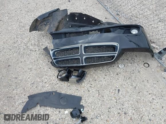 ✅ 2011 Dodge Charger Mopar 11 • VIN: 2B3CL5CT8BH524830 • Лот: 42696060. Опубликован ранее на IAAI с пробегом 148 579 миль. Бесплатный доступ к архиву аукционных продаж из США и подробный отчёт об истории автомобиля на DreamBid. Изображение 12.