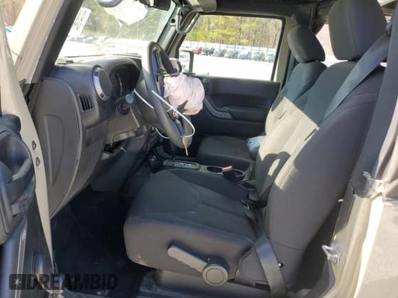 ✅ 2018 Jeep Wrangler Willys Wheeler W • VIN: 1C4AJWAG1JL800872 • Lot: 84492064. Listed on Copart with 39,032 mi. Free auction sales archive from the USA and detailed vehicle history report at DreamBid. Image 7.