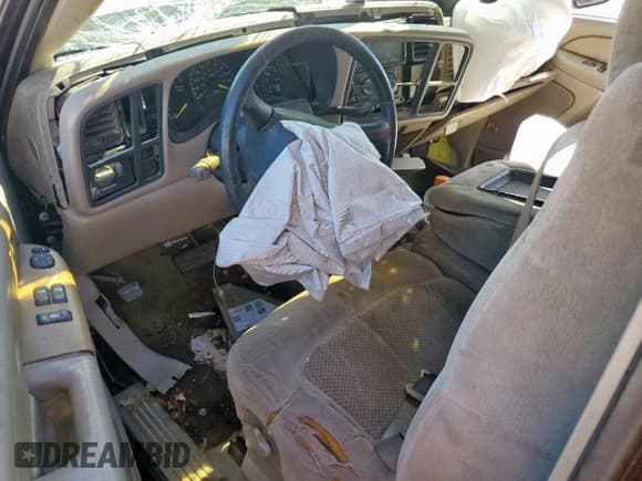 ✅ 2001 Chevrolet Silverado 1500 LS • VIN: 2GCEC19V311218747 • Lot: 91174435. Listed on Copart with Not provided. Free auction sales archive from the USA and detailed vehicle history report at DreamBid. Image 8.