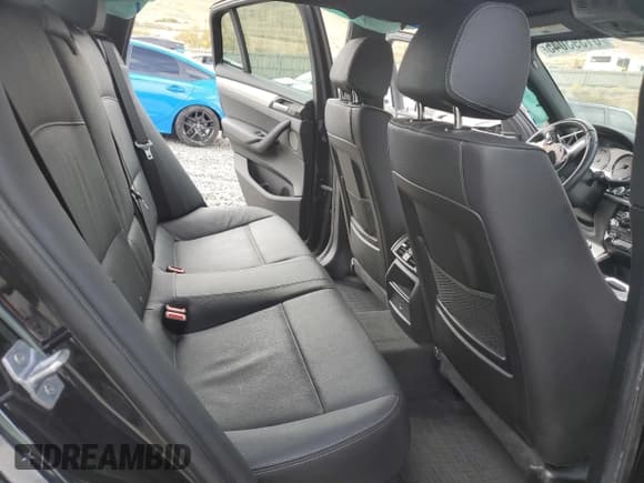 ✅ 2017 BMW X4 M40i • VIN: 5UXXW7C38H0W63676 • Лот: 81393045. Опубликован ранее на Copart с пробегом 47 188 миль. Бесплатный доступ к архиву аукционных продаж из США и подробный отчёт об истории автомобиля на DreamBid. Изображение 11.