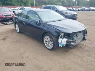 2020 Toyota Camry XLE z VIN 4T1F11AK4LU394057, wystawiony jako IAAI lot #43293124 z przebiegiem 16 841 mil mil oraz . Historia ofert i sprzedaży dostępna na DreamBid. Obrazek 1.