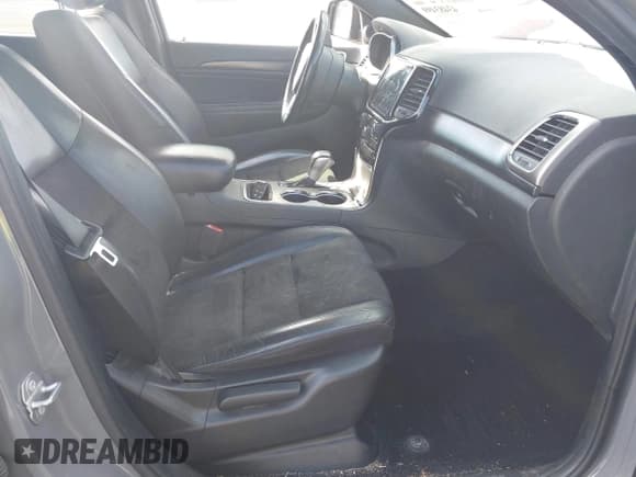 ✅ 2020 Jeep Grand Cherokee Altitude • VIN: 1C4RJEAG5LC245974 • Lot: 43483499. Wystawiony na IAAI z przebiegiem 116 049 mil. Bezpłatny archiwum sprzedaży aukcyjnych z USA i szczegółowy raport historii pojazdu na DreamBid. Zdjęcie 5.