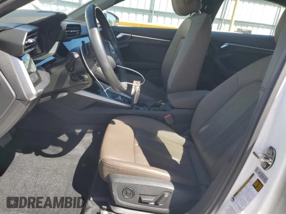 ✅ 2022 Audi A3 Premium • VIN: WAUGUDGY0NA057433 • Лот: 52966505. Опубликован ранее на Copart с пробегом 13 189 миль. Бесплатный доступ к архиву аукционных продаж из США и подробный отчёт об истории автомобиля на DreamBid. Изображение 7.