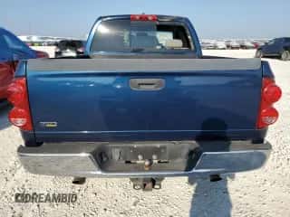 2007 Dodge 1500 SLT z VIN 1D7HA18P37J621489, wystawiony jako Copart lot #67723384 z przebiegiem 93 336 mil mil oraz Szkoda całkowita • Salvage title. Historia ofert i sprzedaży dostępna na DreamBid. Obrazek 6.