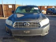 ✅ 2010 Toyota Highlander Limited • VIN: 5TDDK3EH3AS029552 • Lot: 43893720. Listed on IAAI with 254,975 mi. Free auction sales archive from the USA and detailed vehicle history report at DreamBid. Image 12.