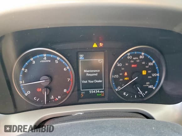 ✅ 2018 Toyota RAV4 XLE • VIN: 2T3WFREV6JW430498 • Lot: 86178725. Listed on Copart with 55,434 mi. Free auction sales archive from the USA and detailed vehicle history report at DreamBid. Image 9.