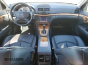 ✅ 2008 Mercedes-Benz E 350 Luxury • VIN: WDBUF56X98B305559 • Lot: 82545405. Wystawiony na Copart z przebiegiem 141 095 mil. Bezpłatny archiwum sprzedaży aukcyjnych z USA i szczegółowy raport historii pojazdu na DreamBid. Zdjęcie 8.