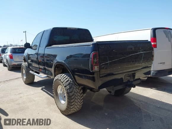 ✅ 1998 Ford F-250 • VIN: 1FTPX28L7WNA79621 • Lot: 41783554. Listed on IAAI with 254,342 mi. Free auction sales archive from the USA and detailed vehicle history report at DreamBid. Image 3.