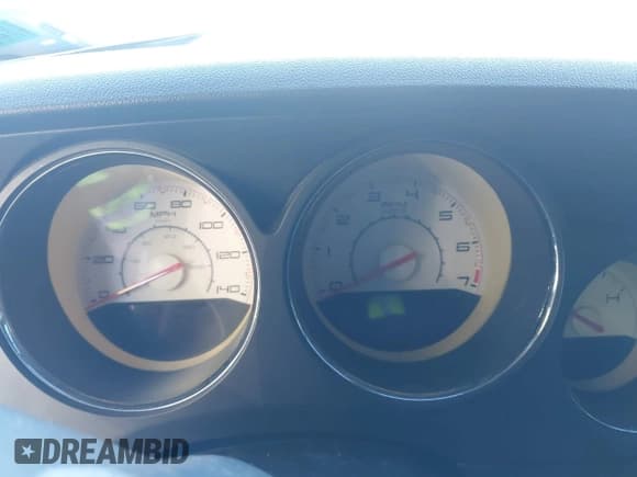 ✅ 2013 Dodge Challenger SXT • VIN: 2C3CDYAG4DH663072 • Lot: 43384384. Listed on IAAI with Not provided. Free auction sales archive from the USA and detailed vehicle history report at DreamBid. Image 14.