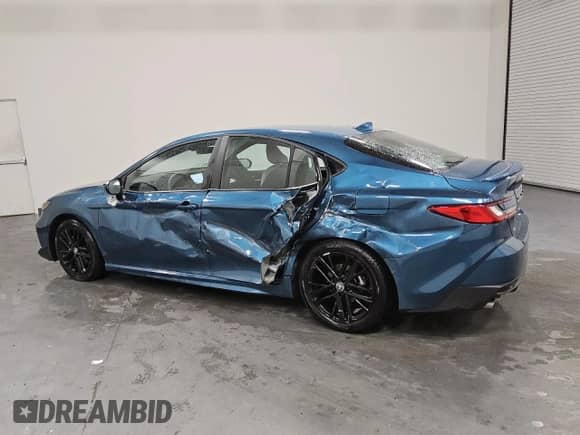 2025 Toyota Camry SE with VIN 4T1DAACK9SU147491, listed as a Copart auction lot 90618325 with 7,774 mi miles and Clean title. Bid and sale history available at DreamBid. Image 2.