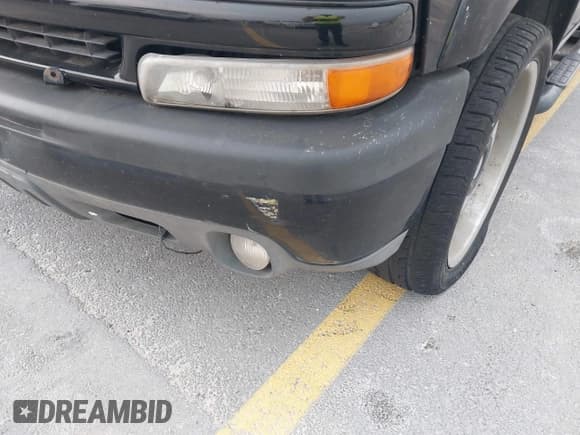 ✅ 2002 Chevrolet Suburban LT • VIN: 3GNFK16Z72G165792 • Lot: 41921486. Wystawiony na IAAI z przebiegiem 237 675 mil. Bezpłatny archiwum sprzedaży aukcyjnych z USA i szczegółowy raport historii pojazdu na DreamBid. Zdjęcie 14.