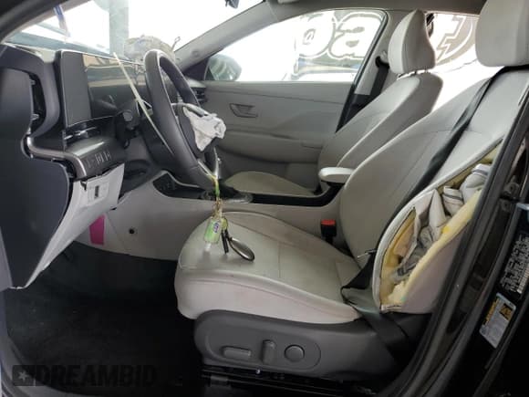 ✅ 2025 Hyundai Kona SEL • VIN: KM8HB3AB5SU231806 • Lot: 91295875. Wystawiony na Copart z przebiegiem 23 287 mil. Bezpłatny archiwum sprzedaży aukcyjnych z USA i szczegółowy raport historii pojazdu na DreamBid. Zdjęcie 7.