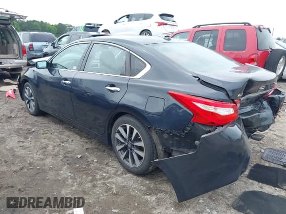 ✅ 2017 Nissan Altima SL • VIN: 1N4AL3AP5HC194565 • Lot: 42375915. Wystawiony na IAAI z przebiegiem 108 068 mil. Bezpłatny archiwum sprzedaży aukcyjnych z USA i szczegółowy raport historii pojazdu na DreamBid. Zdjęcie 3.