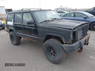 ✅ 1998 Jeep Cherokee Sport • VIN: 1J4FJ68S6WL175516 • Lot: 43640786. Wystawiony na IAAI z przebiegiem 186 550 mil. Bezpłatny archiwum sprzedaży aukcyjnych z USA i szczegółowy raport historii pojazdu na DreamBid. Zdjęcie 1.