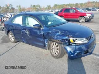 ✅ 2013 Volkswagen Jetta SE • VIN: 3VWDP7AJ6DM368888 • Lot: 43766354. Wystawiony na IAAI z przebiegiem 101 343 mil. Bezpłatny archiwum sprzedaży aukcyjnych z USA i szczegółowy raport historii pojazdu na DreamBid. Zdjęcie 1.