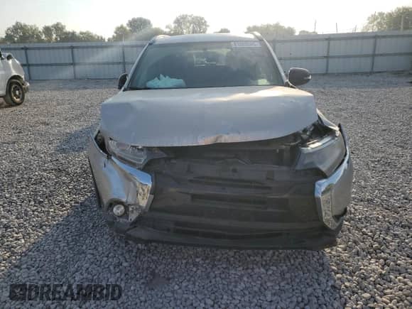 2018 Mitsubishi Outlander SE with VIN JA4AD3A35JZ048135, listed as a Copart auction lot 81080545 with 148,920 mi miles and Salvage title. Bid and sale history available at DreamBid. Image 5.