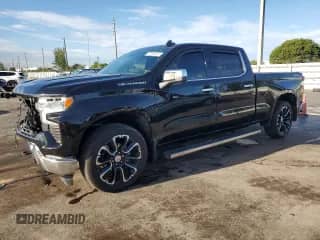 2024 Chevrolet Silverado 1500 LTZ with VIN 1GCUDGED5RZ334513, listed as a Copart auction lot 72068305 with 37,740 mi miles and Salvage title. Bid and sale history available at DreamBid. Image 1.