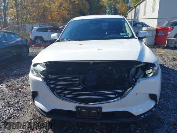 ✅ 2022 Mazda CX-9 Sport • VIN: JM3TCBBY0N0601507 • Lot: 43484543. Wystawiony na IAAI z przebiegiem 26 106 mil. Bezpłatny archiwum sprzedaży aukcyjnych z USA i szczegółowy raport historii pojazdu na DreamBid. Zdjęcie 6.