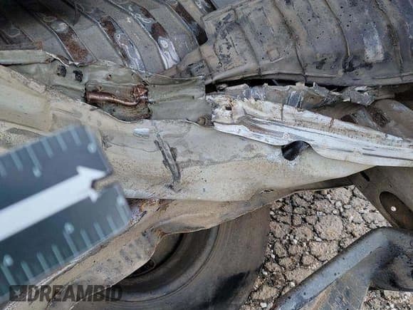 ✅ 2012 GMC Savana Cargo • VIN: 1GTW7FCA3C1184426 • Lot: 43846270. Wystawiony na IAAI z przebiegiem 542 564 mil. Bezpłatny archiwum sprzedaży aukcyjnych z USA i szczegółowy raport historii pojazdu na DreamBid. Zdjęcie 30.