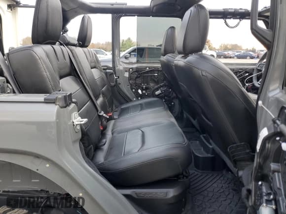 ✅ 2023 Jeep Wrangler Sahara • VIN: 1C4JJXP69PW516059 • Лот: 91528835. Опубликован ранее на Copart с пробегом 41 462 миль. Бесплатный доступ к архиву аукционных продаж из США и подробный отчёт об истории автомобиля на DreamBid. Изображение 10.