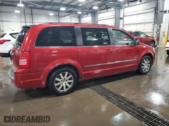 ✅ 2009 Chrysler Town & Country Touring • VIN: 2A8HR54119R679233 • Lot: 87095675. Wystawiony na Copart z przebiegiem 223 205 mil. Bezpłatny archiwum sprzedaży aukcyjnych z USA i szczegółowy raport historii pojazdu na DreamBid. Zdjęcie 3.