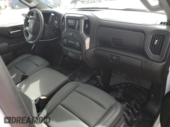 ✅ 2025 Chevrolet Silverado 1500 • VIN: 1GC0ALE77SF101315 • Лот: 48795425. Опубликован ранее на Copart с пробегом 2 051 миль. Бесплатный доступ к архиву аукционных продаж из США и подробный отчёт об истории автомобиля на DreamBid. Изображение 8.