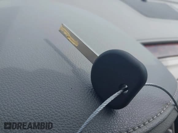 ✅ 2013 Buick LaCrosse • VIN: 1G4GA5ER5DF197486 • Lot: 42445155. Listed on IAAI with 200,501 mi. Free auction sales archive from the USA and detailed vehicle history report at DreamBid. Image 11.