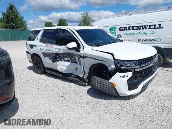 ✅ 2024 Chevrolet Tahoe Commercial • VIN: 1GNSKLED5RR299808 • Lot: 42991885. Listed on IAAI with 11,501 mi. Free auction sales archive from the USA and detailed vehicle history report at DreamBid. Image 1.