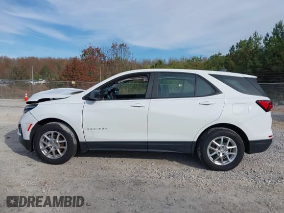✅ 2022 Chevrolet Equinox LS • VIN: 3GNAXHEV9NS179813 • Lot: 43681153. Listed on IAAI with 101,924 mi. Free auction sales archive from the USA and detailed vehicle history report at DreamBid. Image 14.