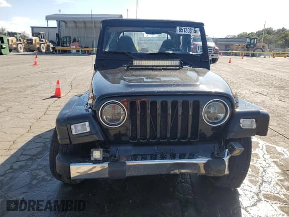 ✅ 2001 Jeep Wrangler Sahara • VIN: 1J4FA59S51P316375 • Lot: 85130815. Listed on Copart with 258,051 mi. Free auction sales archive from the USA and detailed vehicle history report at DreamBid. Image 5.