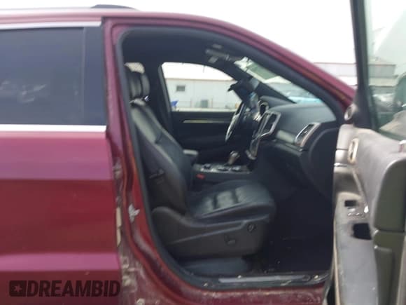 ✅ 2017 Jeep Grand Cherokee Limited • VIN: 1C4RJFBGXHC811607 • Lot: 43275028. Listed on IAAI with 160,266 mi. Free auction sales archive from the USA and detailed vehicle history report at DreamBid. Image 5.