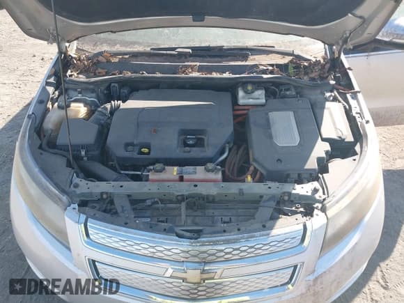 ✅ 2011 Chevrolet Volt • VIN: 1G1RD6E4XBU101528 • Lot: 43650505. Wystawiony na IAAI z przebiegiem Nie podano. Bezpłatny archiwum sprzedaży aukcyjnych z USA i szczegółowy raport historii pojazdu na DreamBid. Zdjęcie 10.