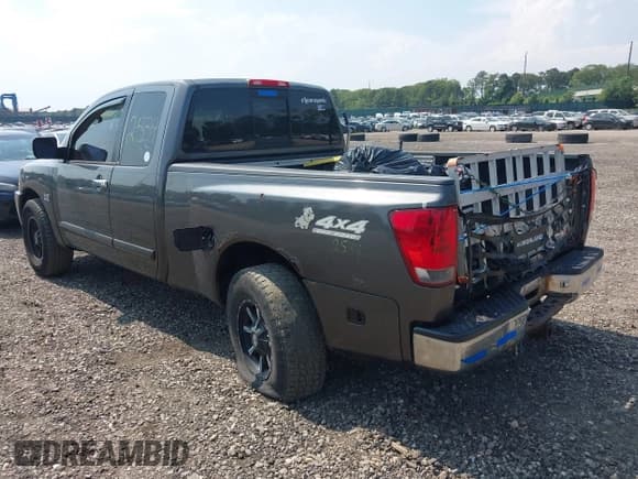 ✅ 2004 Nissan Titan SE • VIN: 1N6AA06B44N500646 • Лот: 42672553. Опубликован ранее на IAAI с пробегом 154 261 миль. Бесплатный доступ к архиву аукционных продаж из США и подробный отчёт об истории автомобиля на DreamBid. Изображение 3.