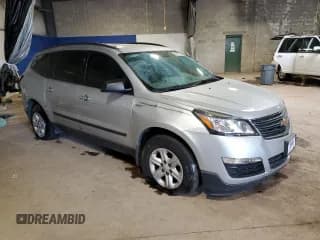 ✅ 2017 Chevrolet Traverse LS • VIN: 1GNKRFKD9HJ295789 • Lot: 68492184. Wystawiony na Copart z przebiegiem 83 037 mil. Bezpłatny archiwum sprzedaży aukcyjnych z USA i szczegółowy raport historii pojazdu na DreamBid. Zdjęcie 4.